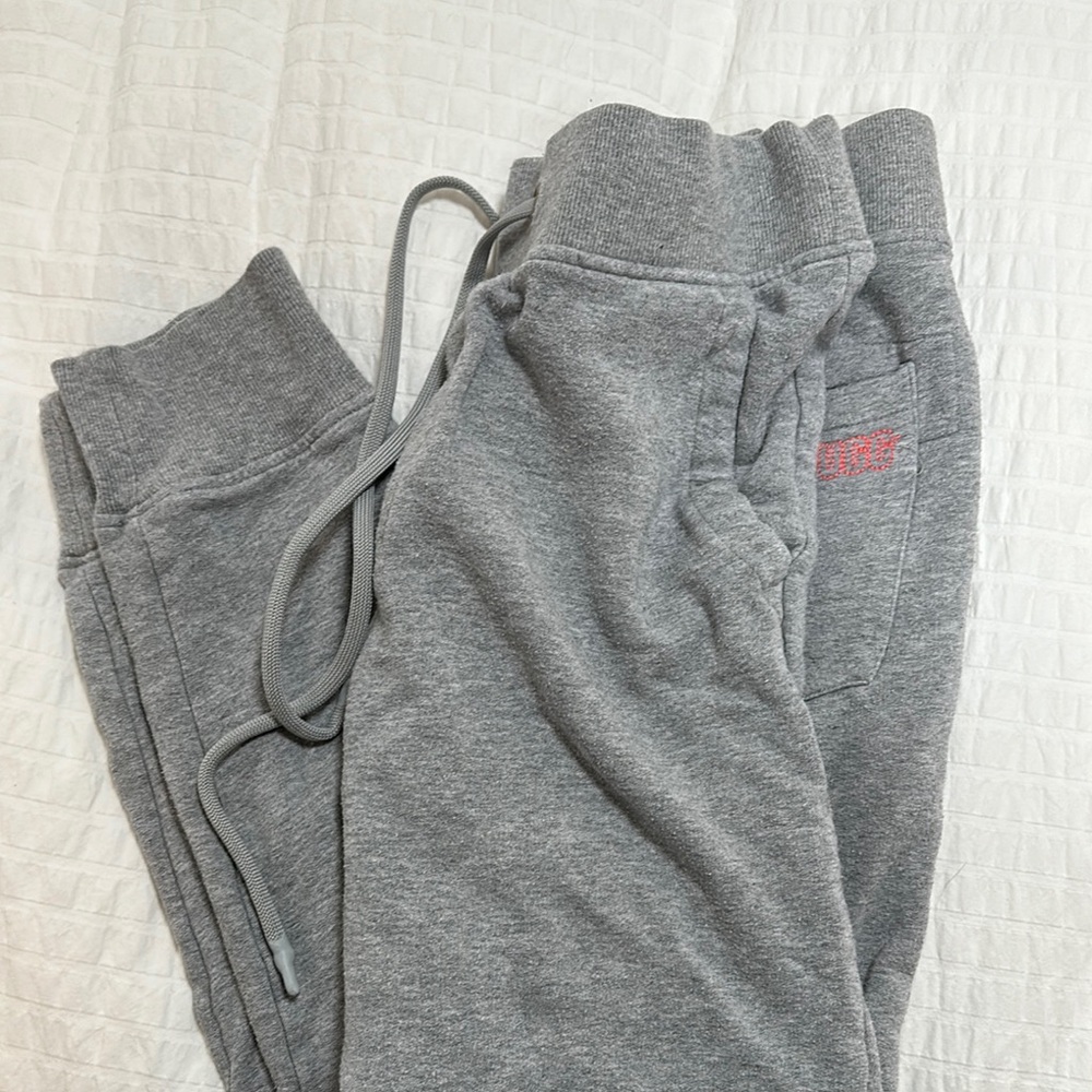 Comfortable UGGS grey sweatpants Jogger Pants